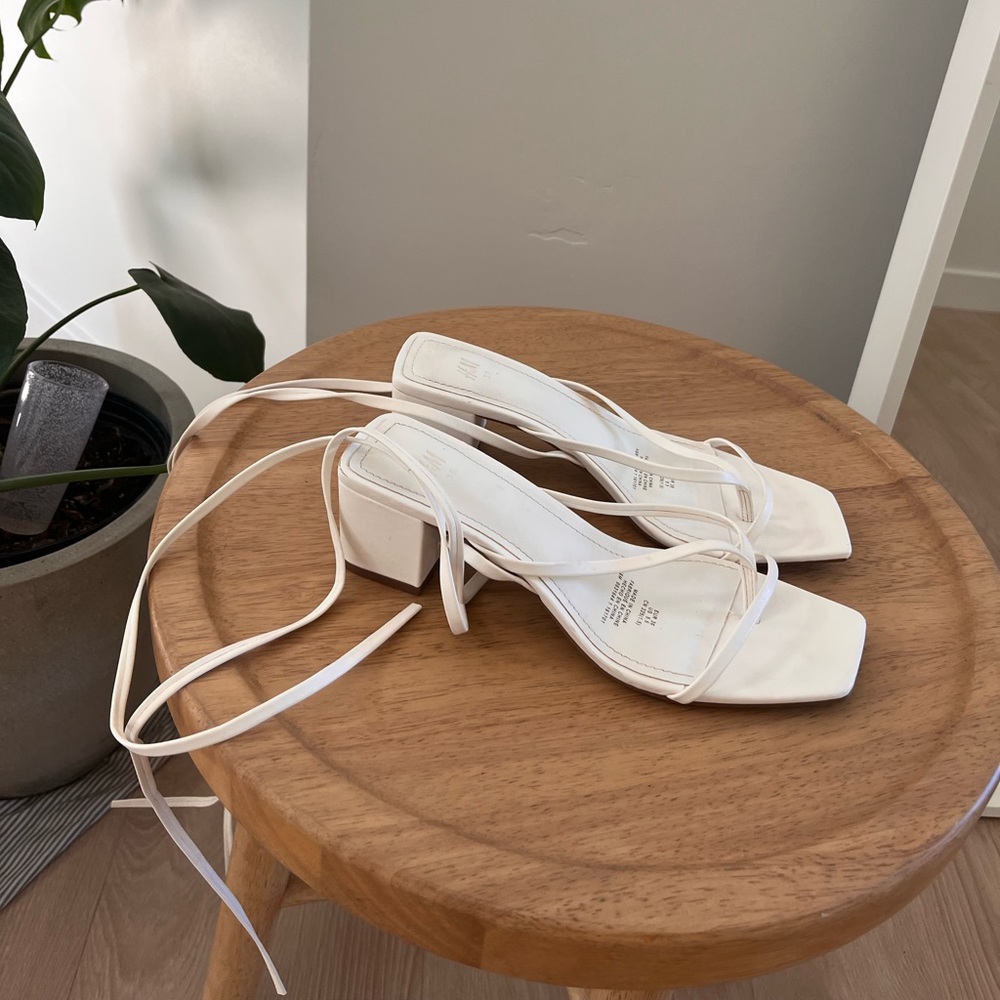 H&M tie up block heel